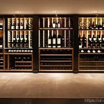 와인 보관 중 흔히 발생하는 문제 - **Prompt 1: The Ideal Wine Cellar Oasis**
    "A meticulously organized, dimly lit wine cellar or sp...